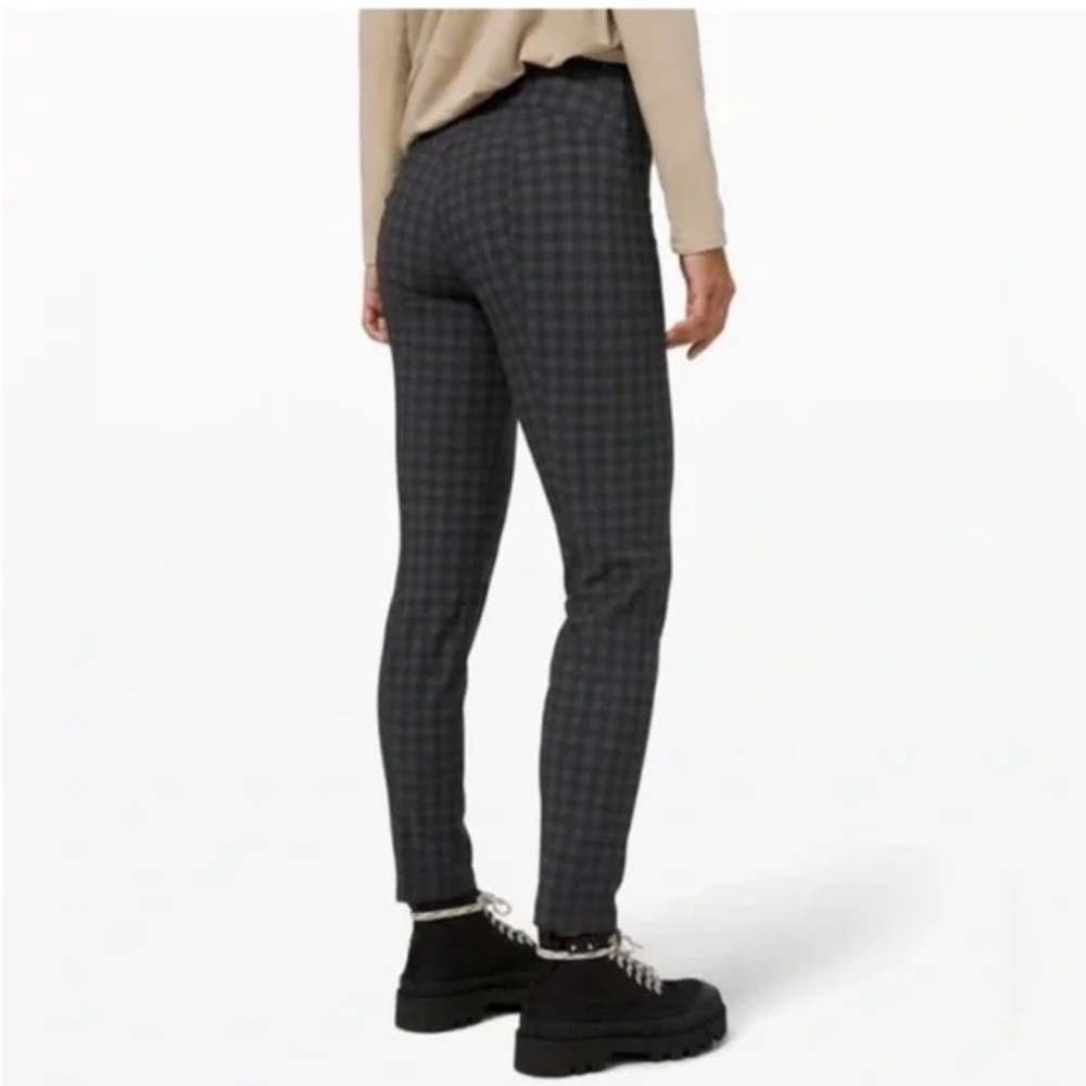 Lululemon here to there pants